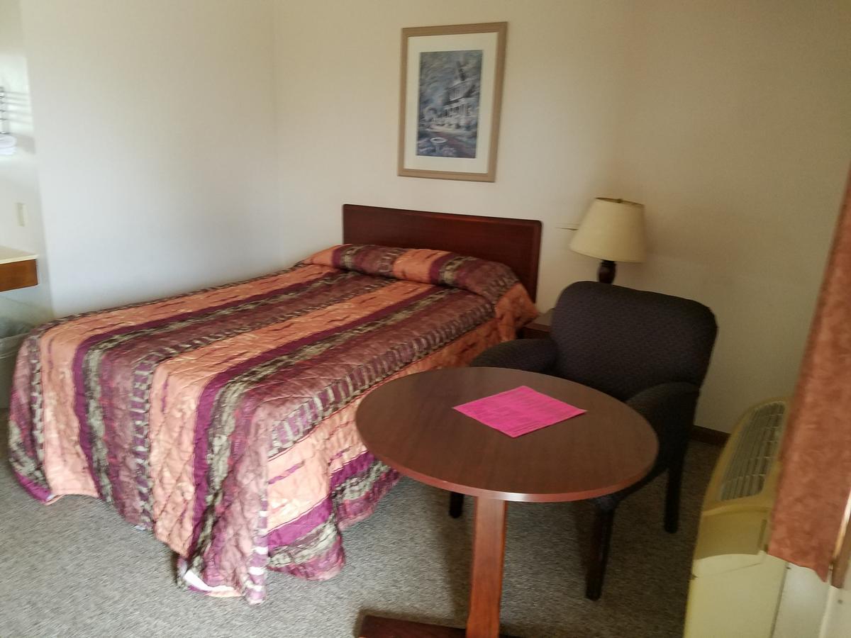 Midwest Inn Paoli Extérieur photo